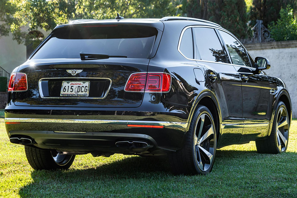 2018 Bentley Bentayga Onyx Black Cars and Bids Auction Rear 3/4