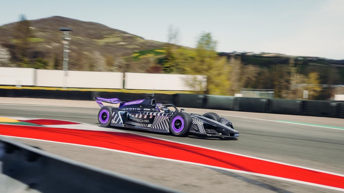 Porsche Debuts Its New 804-HP Formula E 975 RSE Race Car
